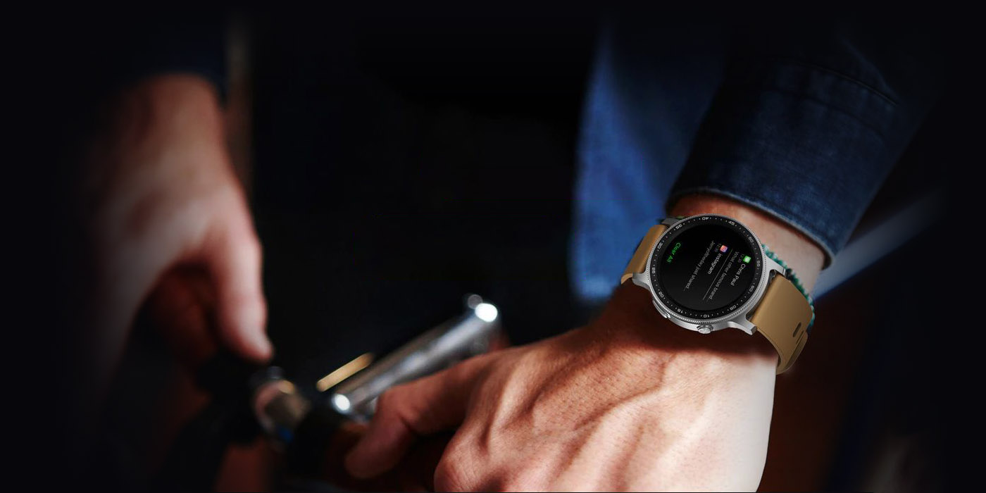 Zeblaze GTR 2 Smartwatch on the mans hand