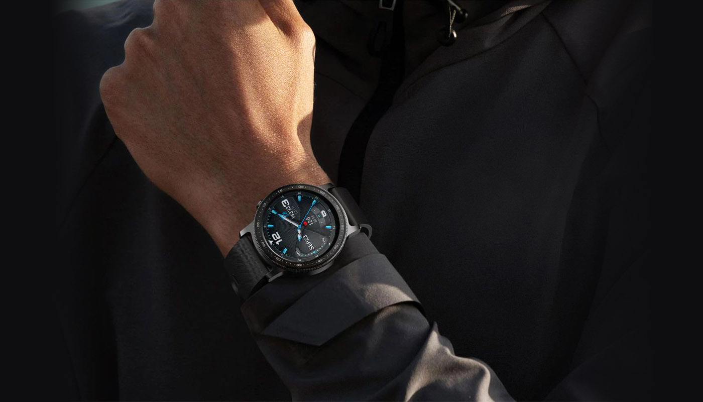 Zeblaze GTR 2 Smartwatch in black case on the mans hand